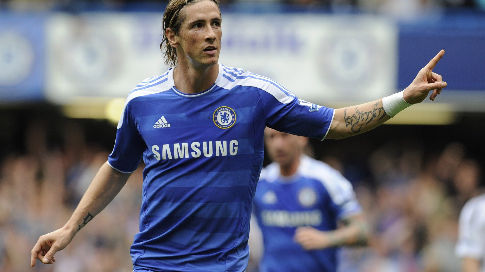 九游官网入口充值-“华金·托比利亚的全能防守与强大领导力，成为美洲狮队的战术支柱”